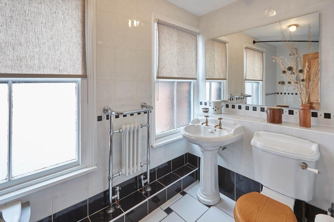Host & Stay - Emerald Residence Saltburn-by-the-Sea Exterior photo